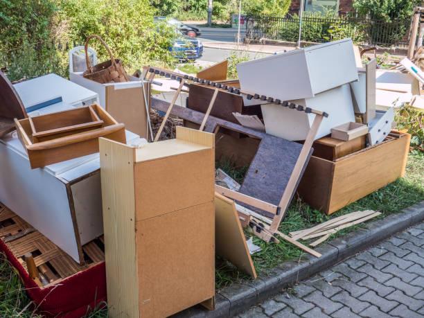 Best Property Management Cleanouts  in Colfax, IL